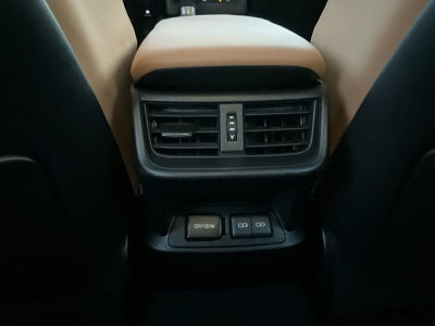 2023 Lexus ES 300h Luxury