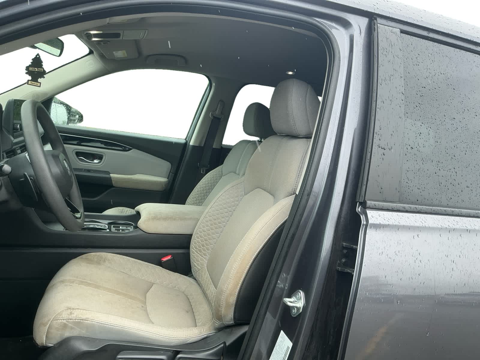 2023 Honda Pilot AWD LX