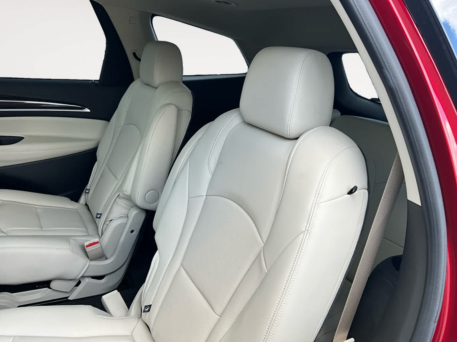 2023 Buick Enclave Essence FWD