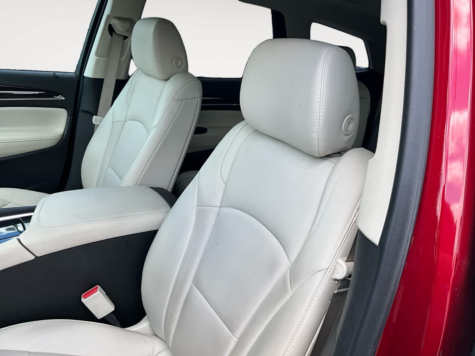 2023 Buick Enclave Essence FWD