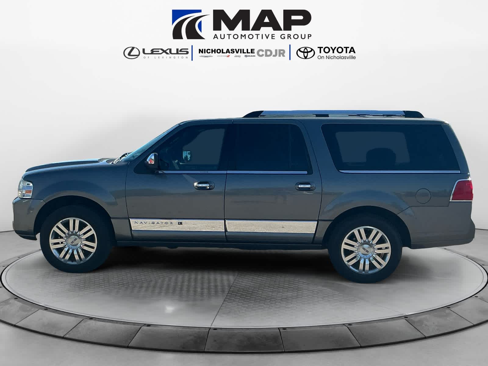2012 Lincoln Navigator L 4WD 4dr