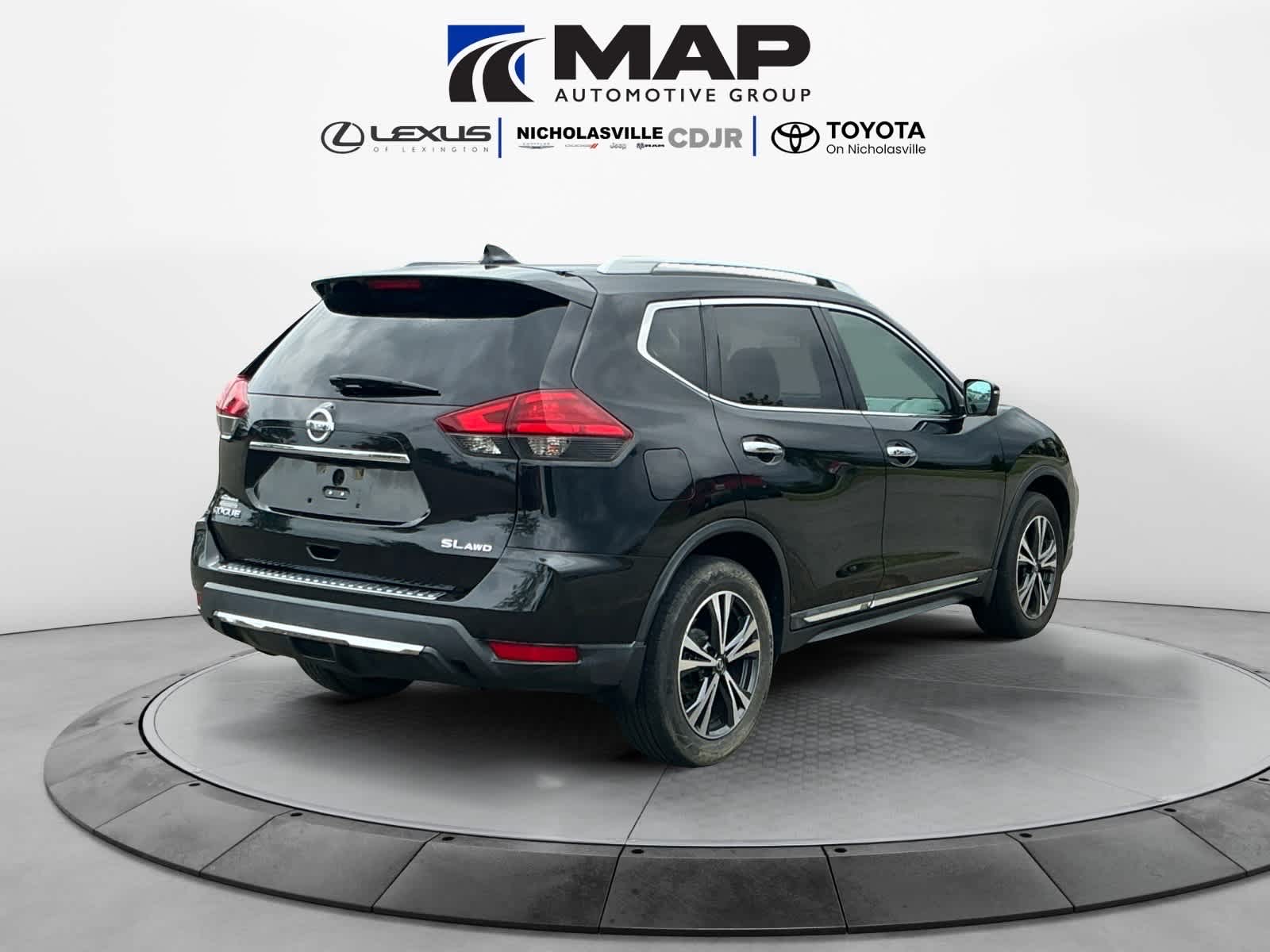 2017 Nissan Rogue SL