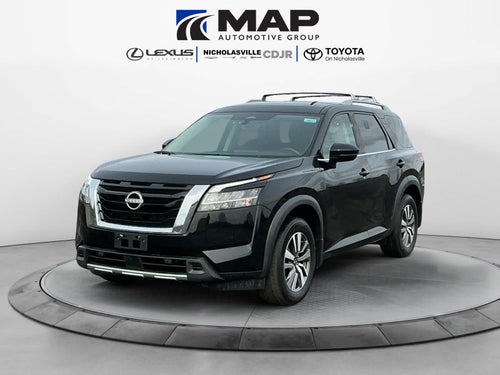 2023 Nissan Pathfinder SL 4WD