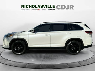 2019 Toyota Highlander SE