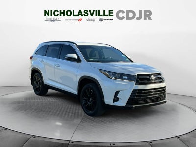 2019 Toyota Highlander SE