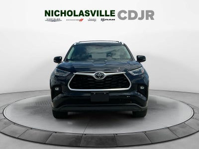 2023 Toyota Highlander XLE