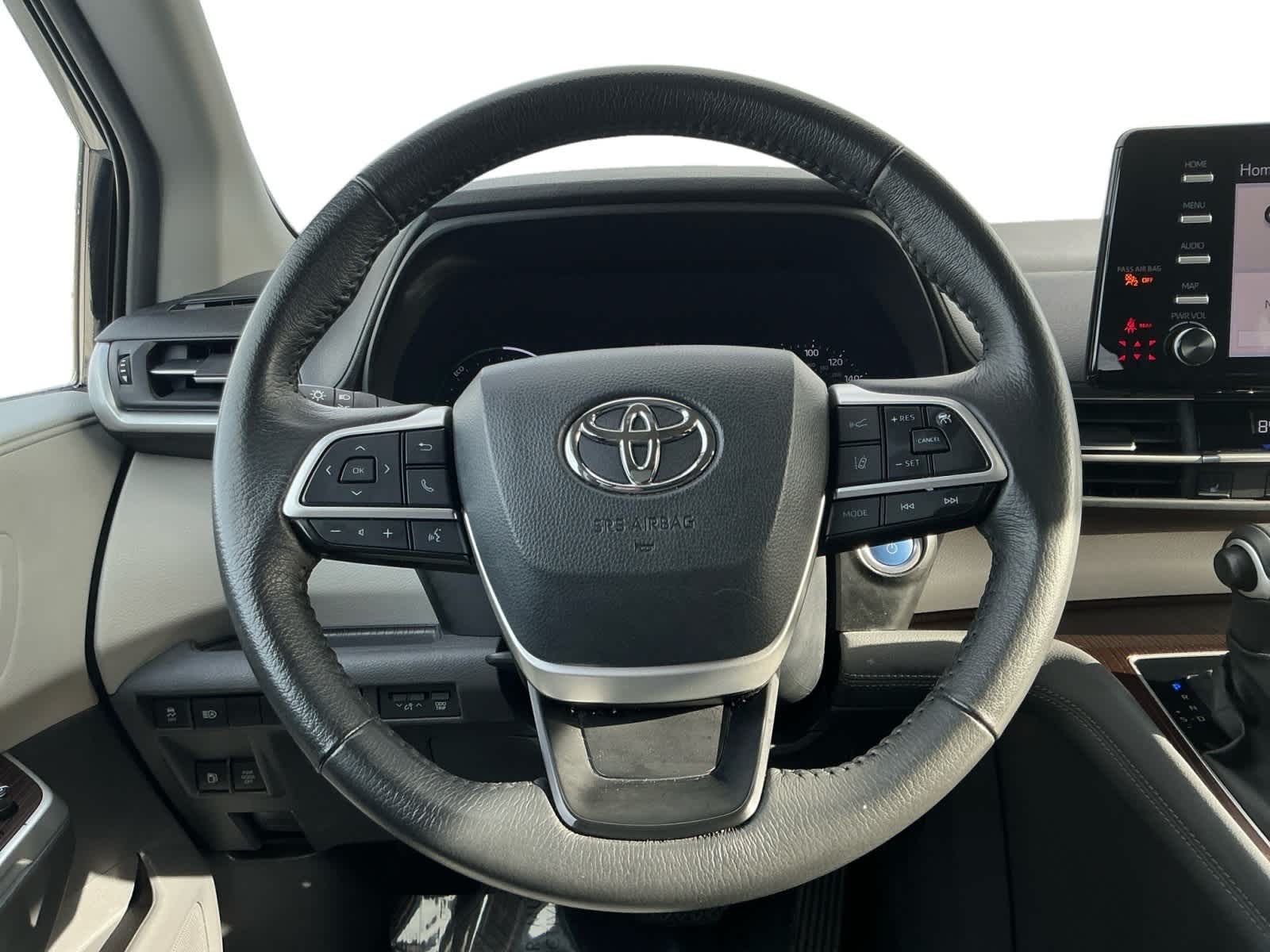 2024 Toyota Sienna XLE