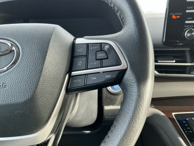 2024 Toyota Sienna XLE