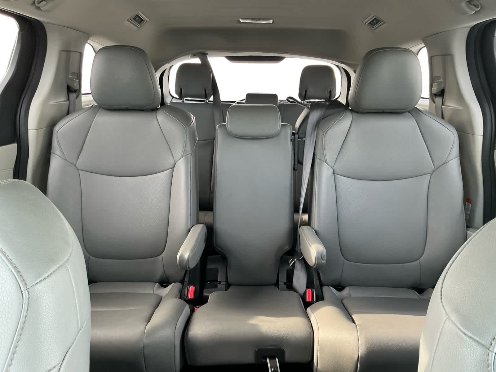 2024 Toyota Sienna XLE