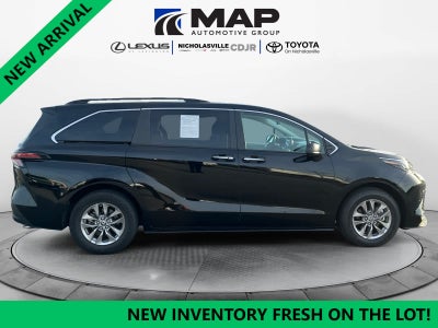 2024 Toyota Sienna XLE