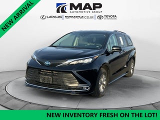 2024 Toyota Sienna XLE
