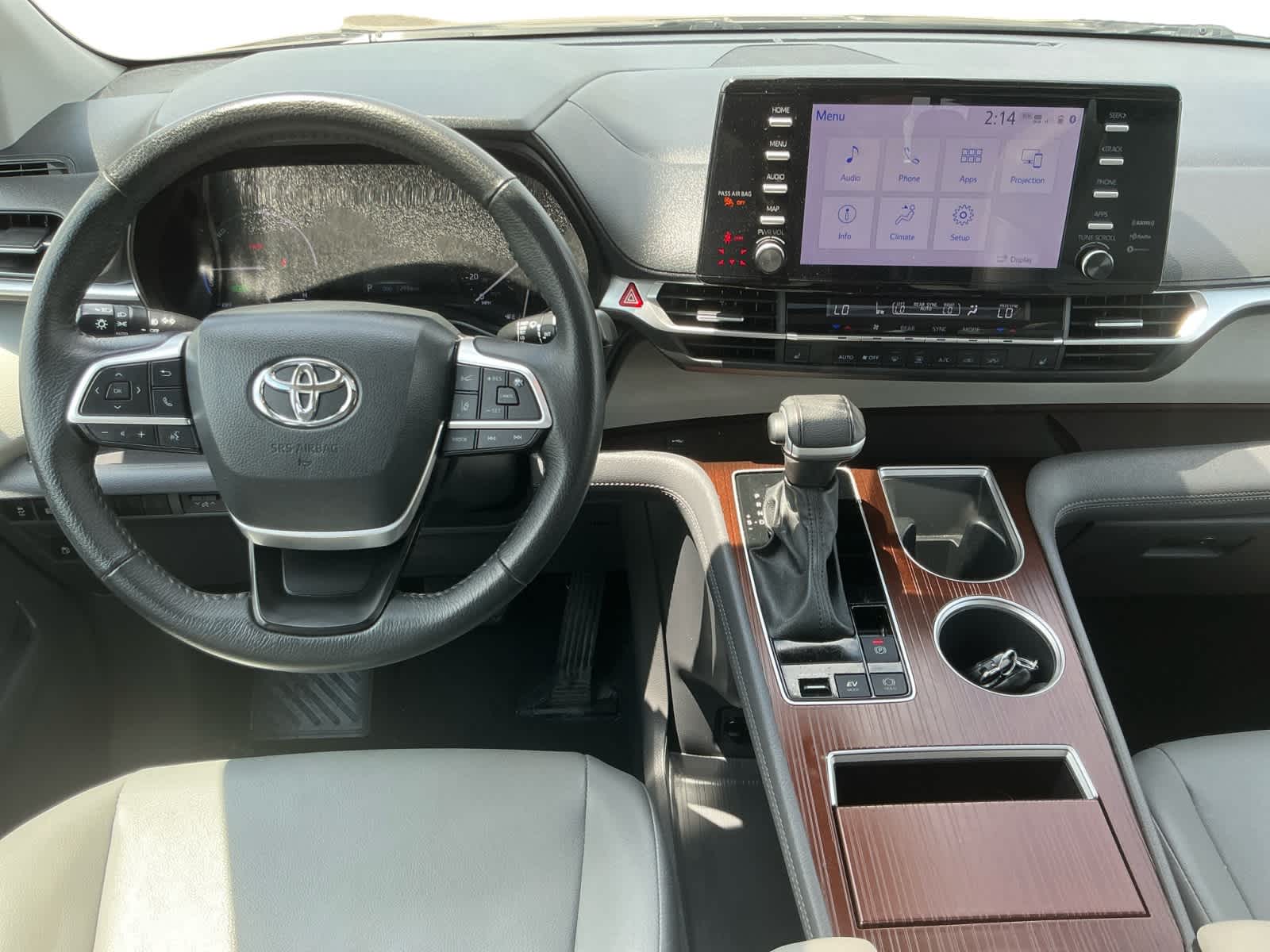 2023 Toyota Sienna XLE