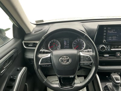 2021 Toyota Highlander LE