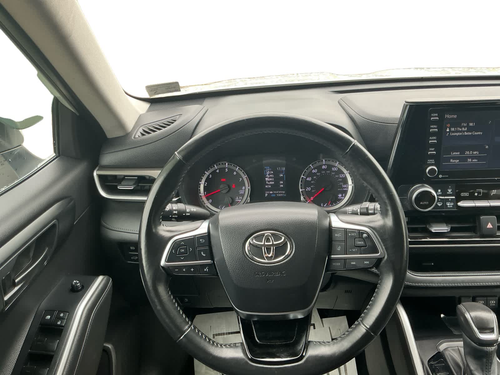 2021 Toyota Highlander LE