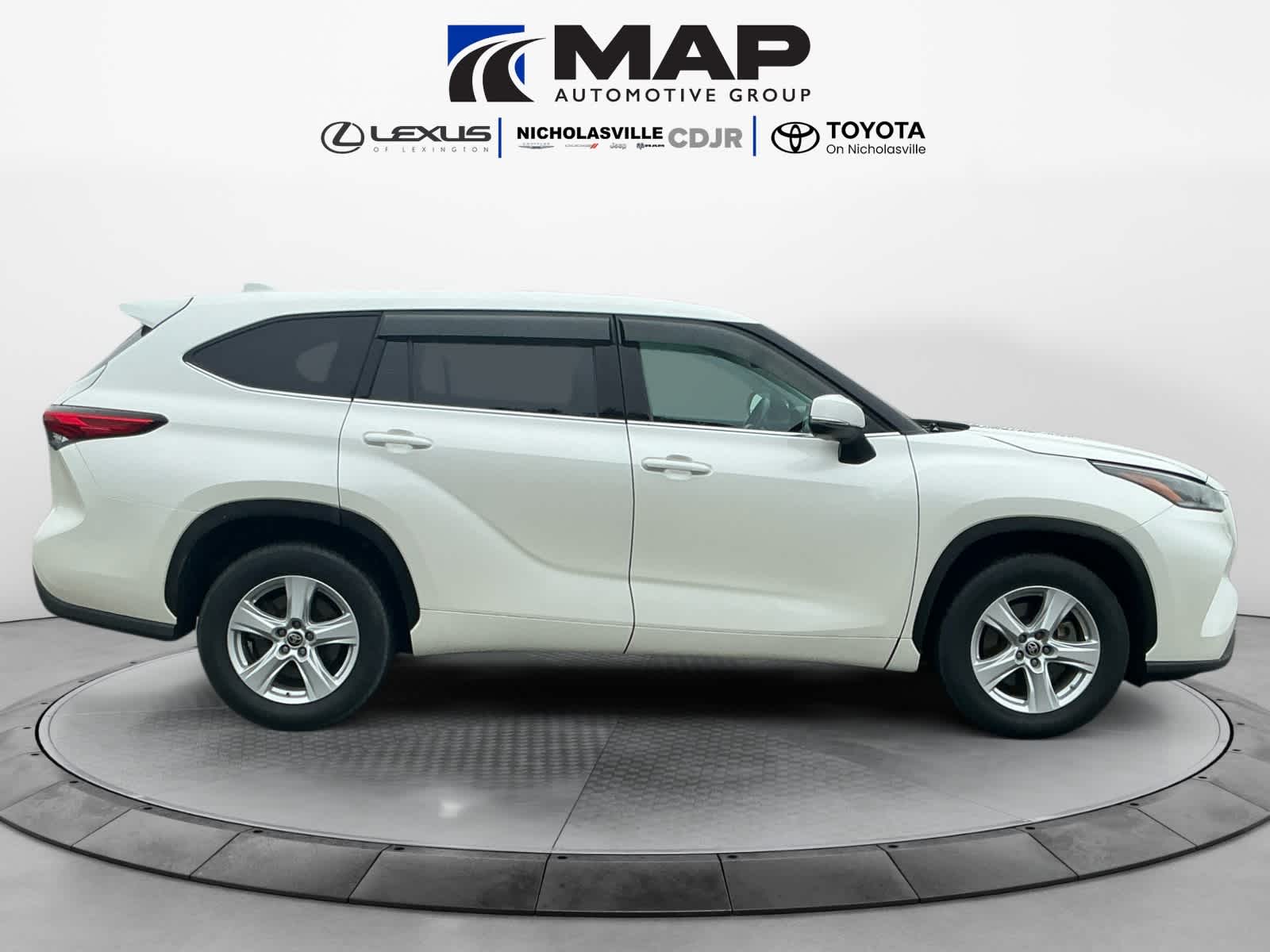 2021 Toyota Highlander LE
