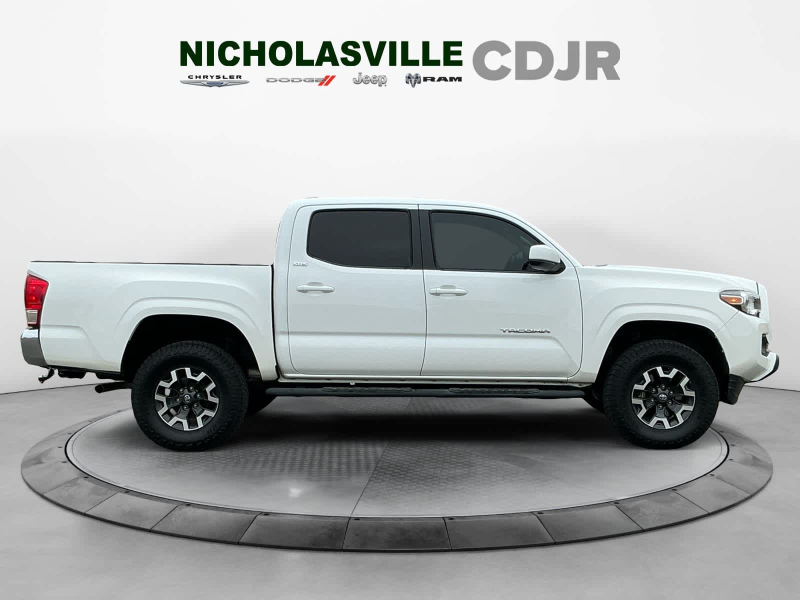 2016 Toyota Tacoma SR5