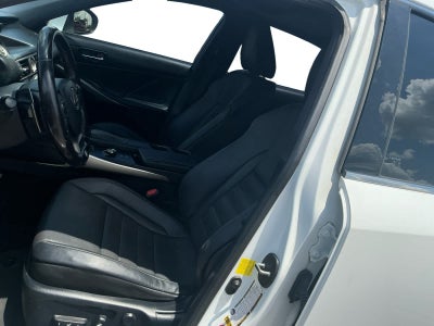 2016 Lexus IS 300 4dr Sdn AWD