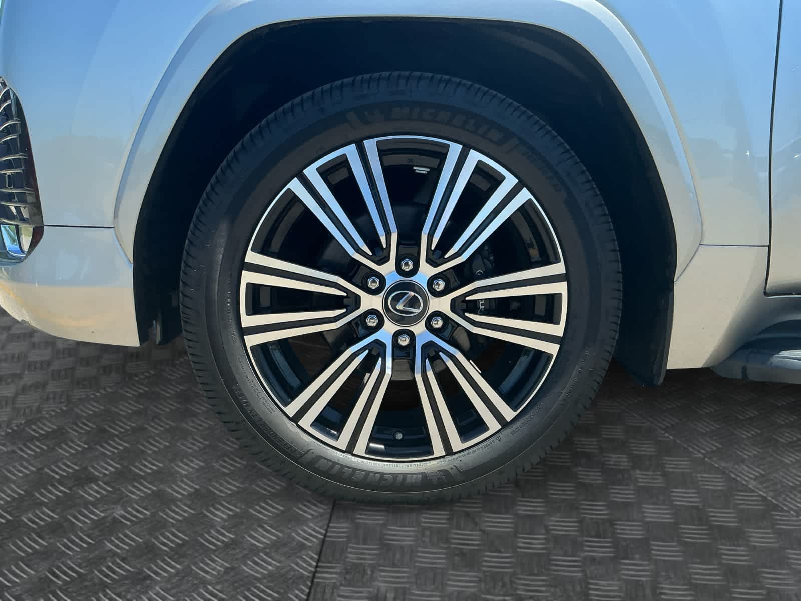 2022 Lexus LX 600 Luxury