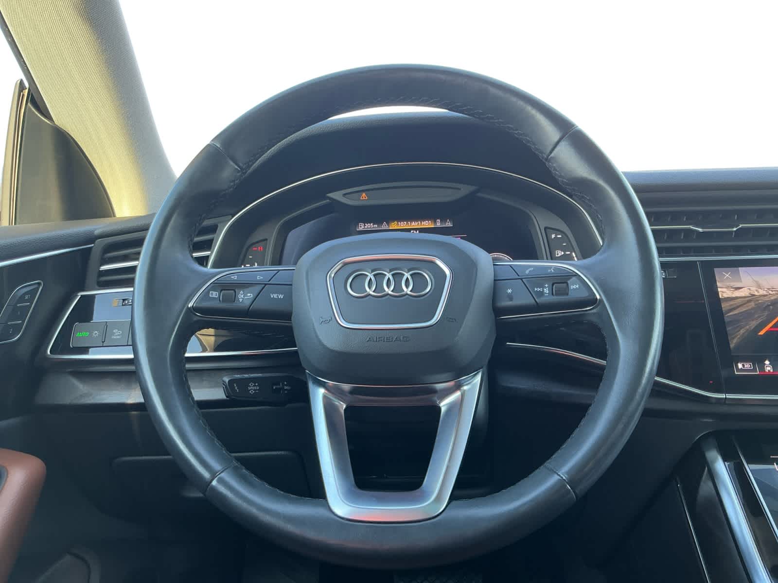 2022 Audi Q8 Premium Plus 55 TFSI quattro Tiptronic