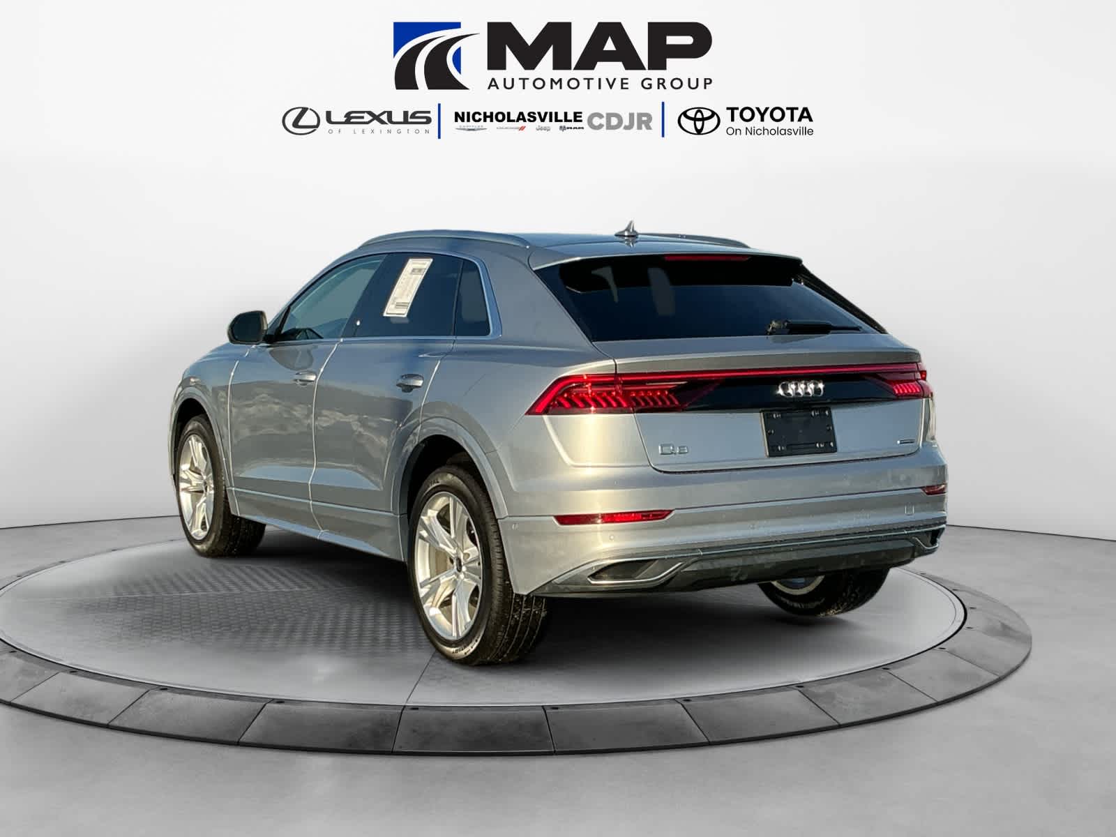 2022 Audi Q8 Premium Plus 55 TFSI quattro Tiptronic