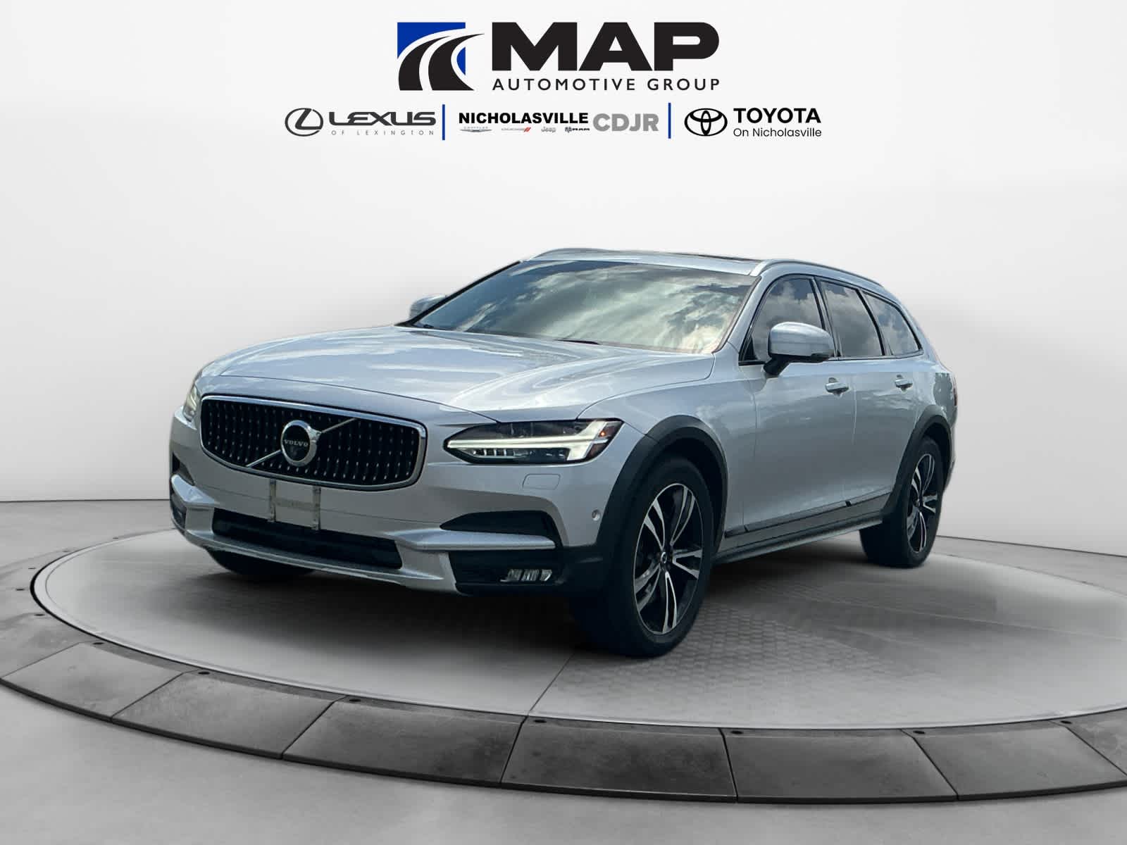 2018 Volvo V90 Cross Country T5