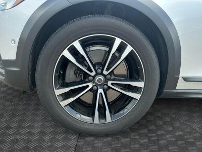 2018 Volvo V90 Cross Country T5