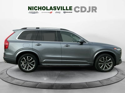 2019 Volvo XC90 T6 Momentum