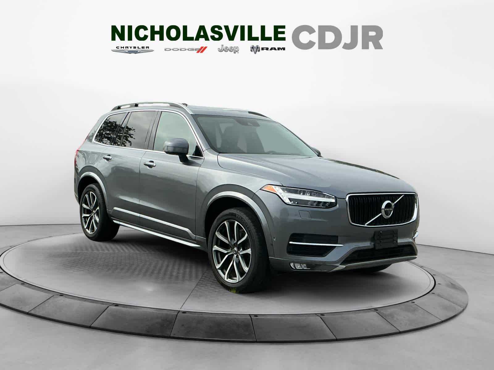 2019 Volvo XC90 T6 Momentum