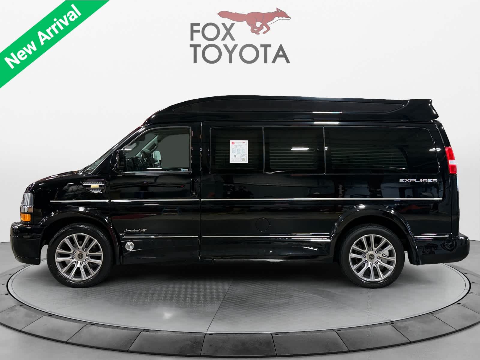 2021 Chevrolet Express Cargo Van RWD 2500 135"