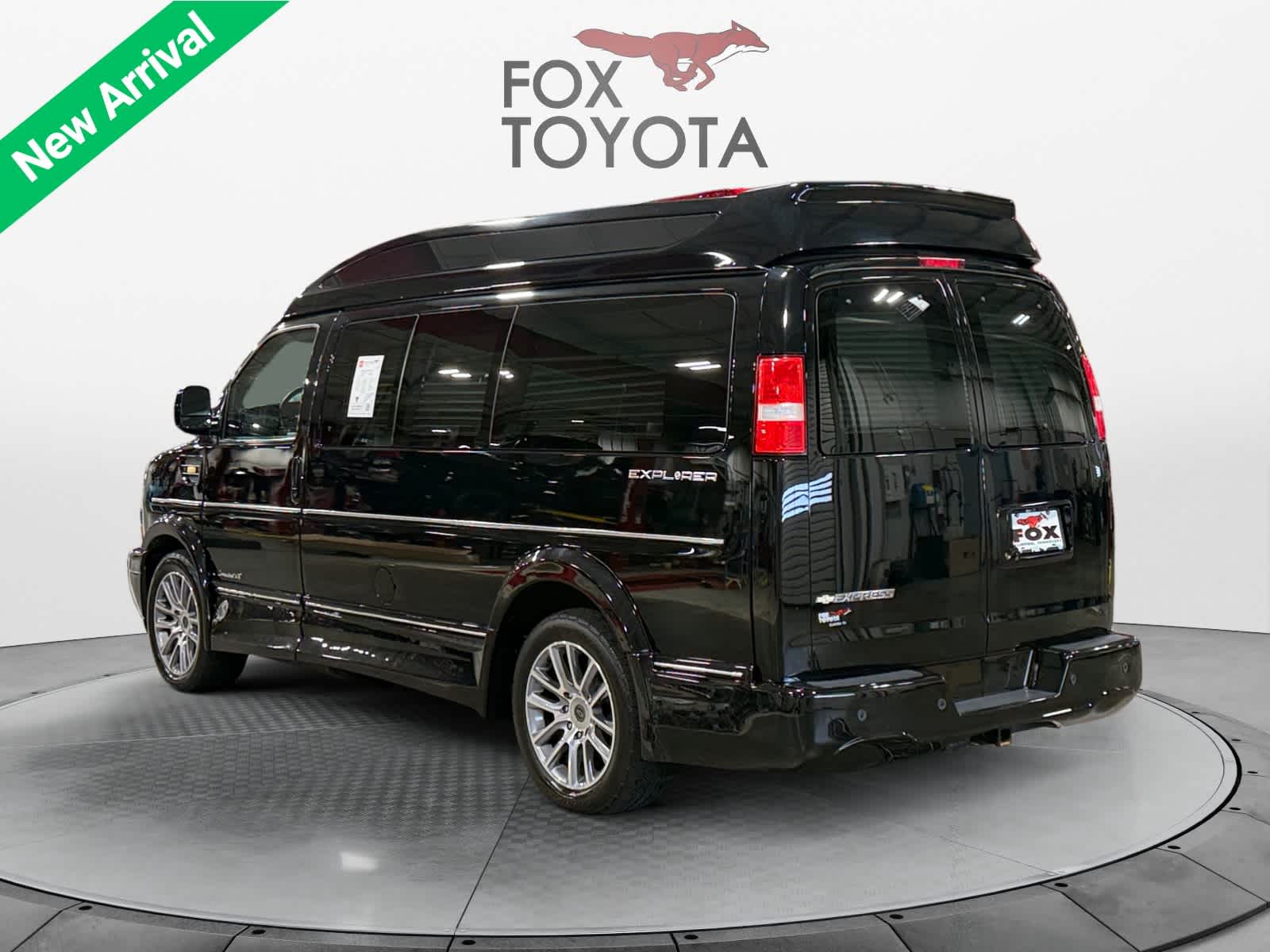 2021 Chevrolet Express Cargo Van RWD 2500 135"