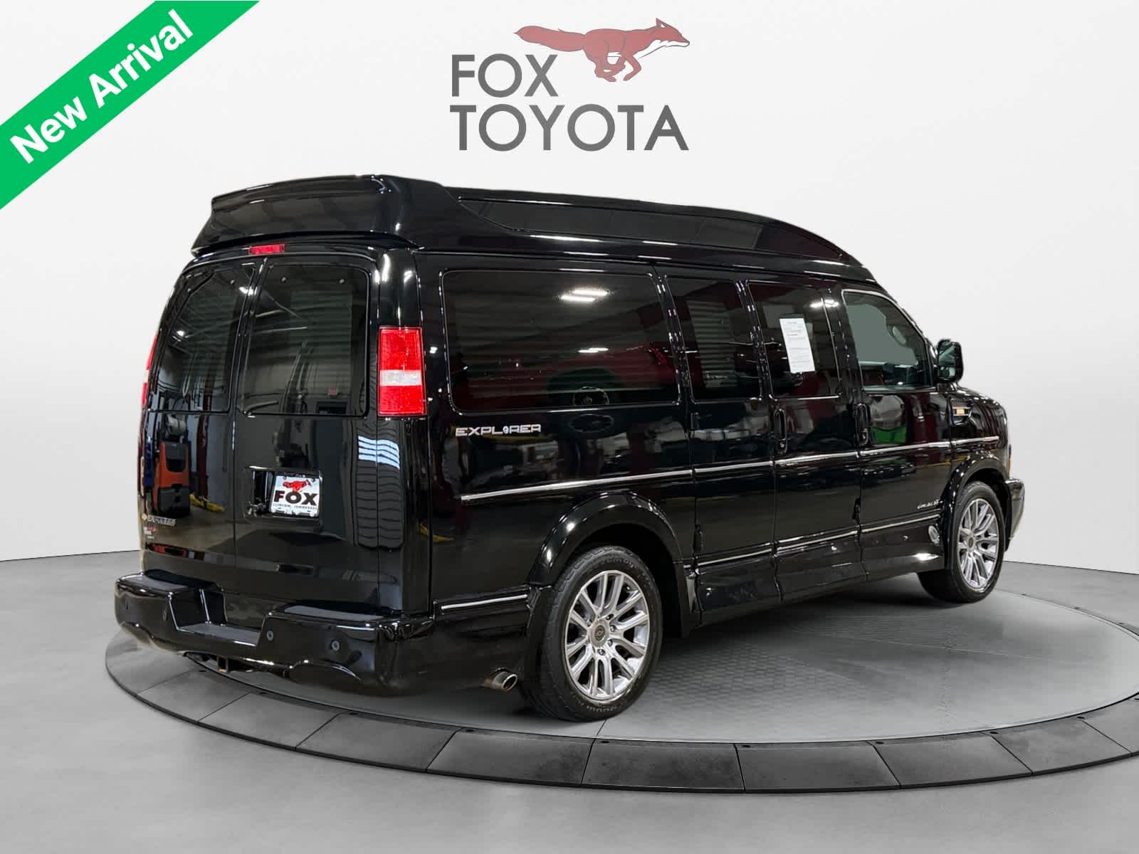 2021 Chevrolet Express Cargo Van RWD 2500 135"