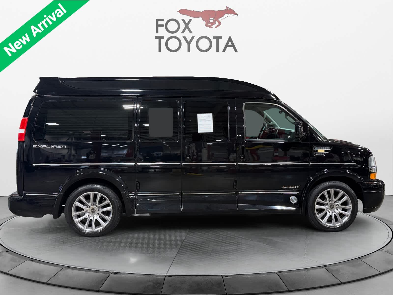 2021 Chevrolet Express Cargo Van RWD 2500 135"
