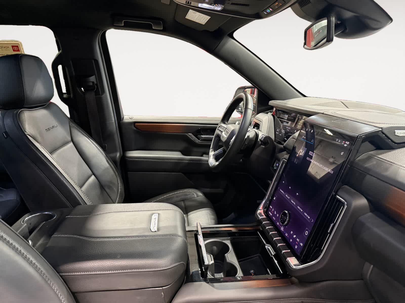 2025 GMC Yukon Denali Denali