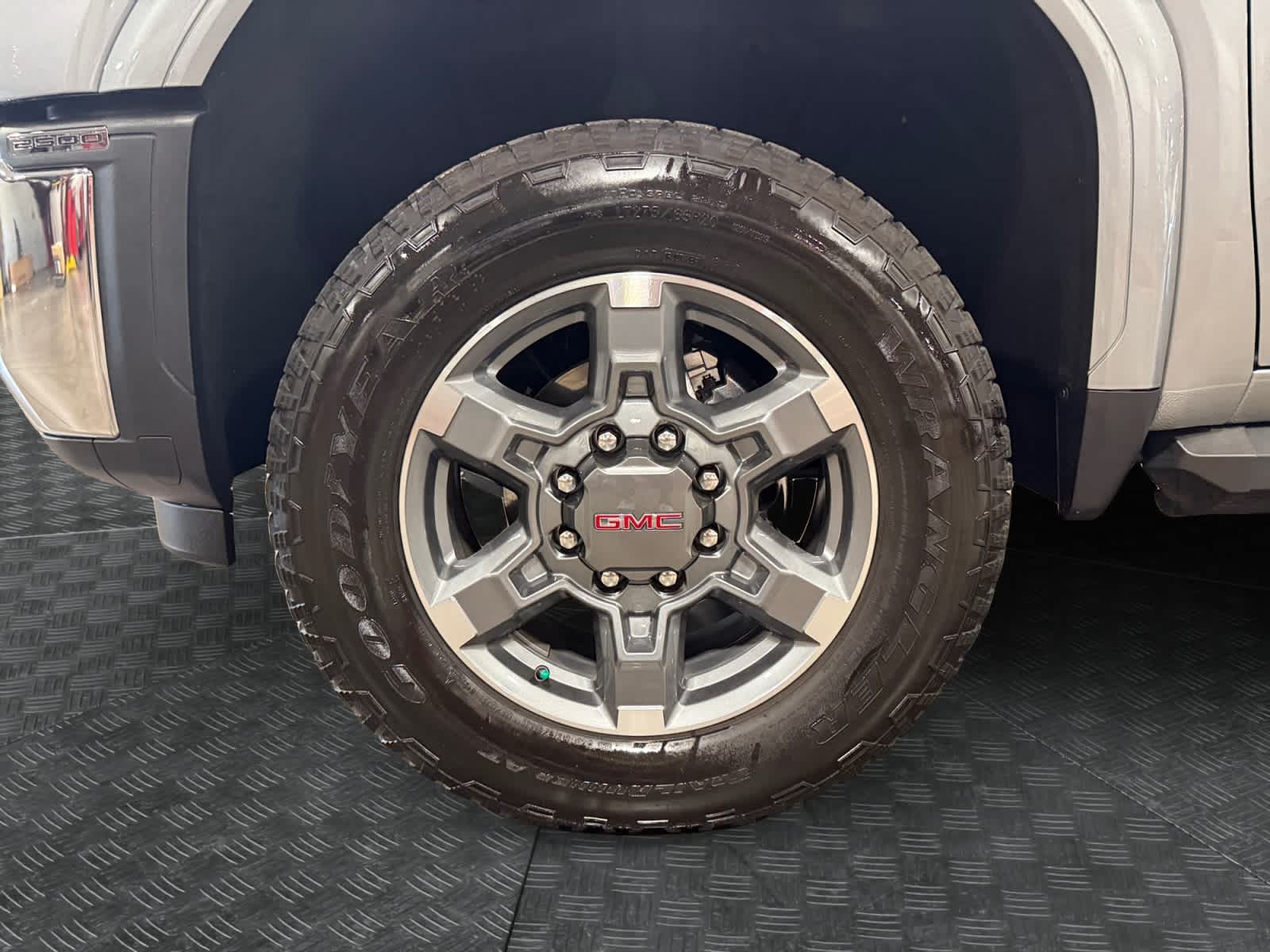 2026 GMC Sierra 2500HD SLT