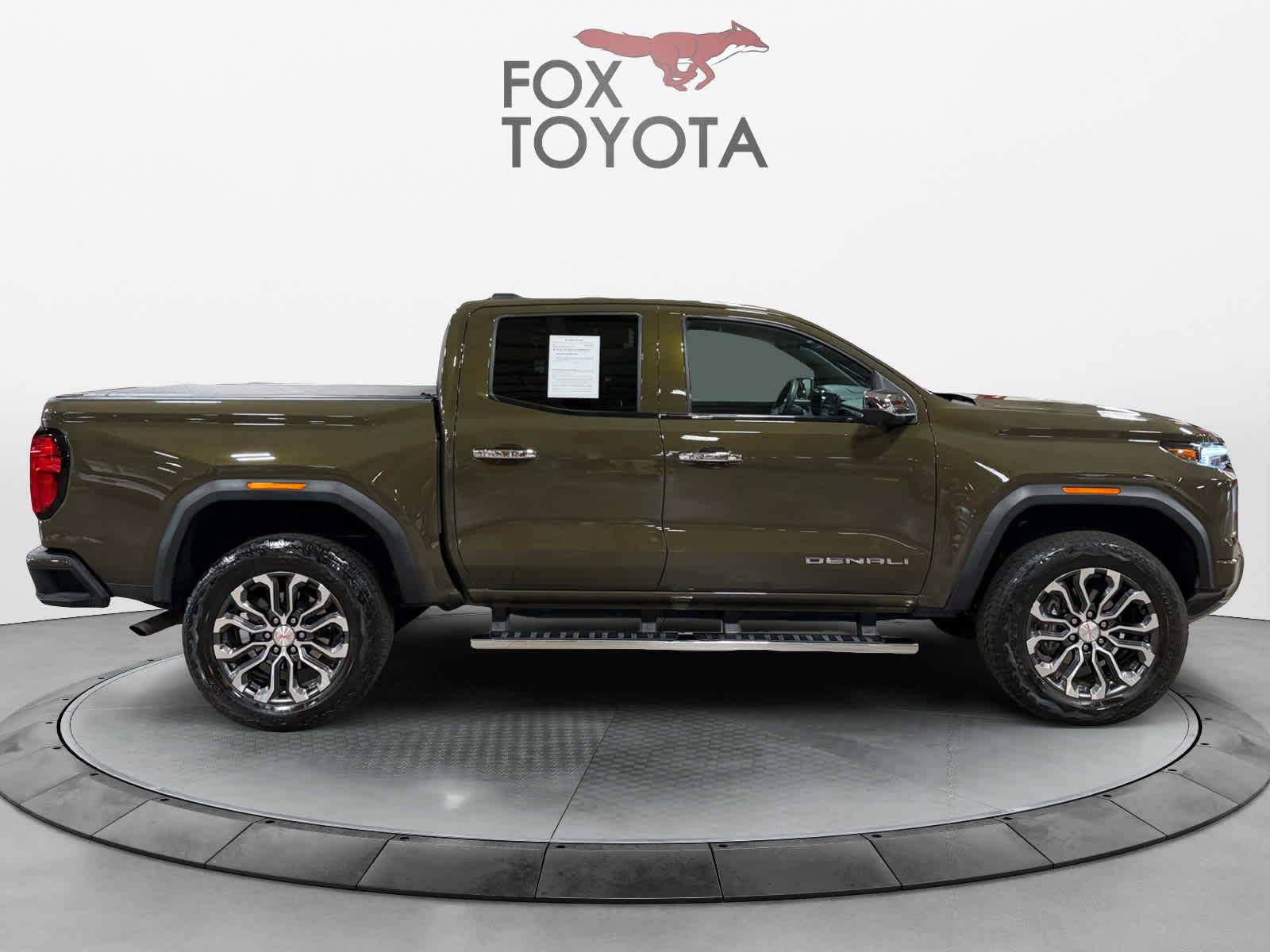 2023 GMC Canyon 4WD Denali