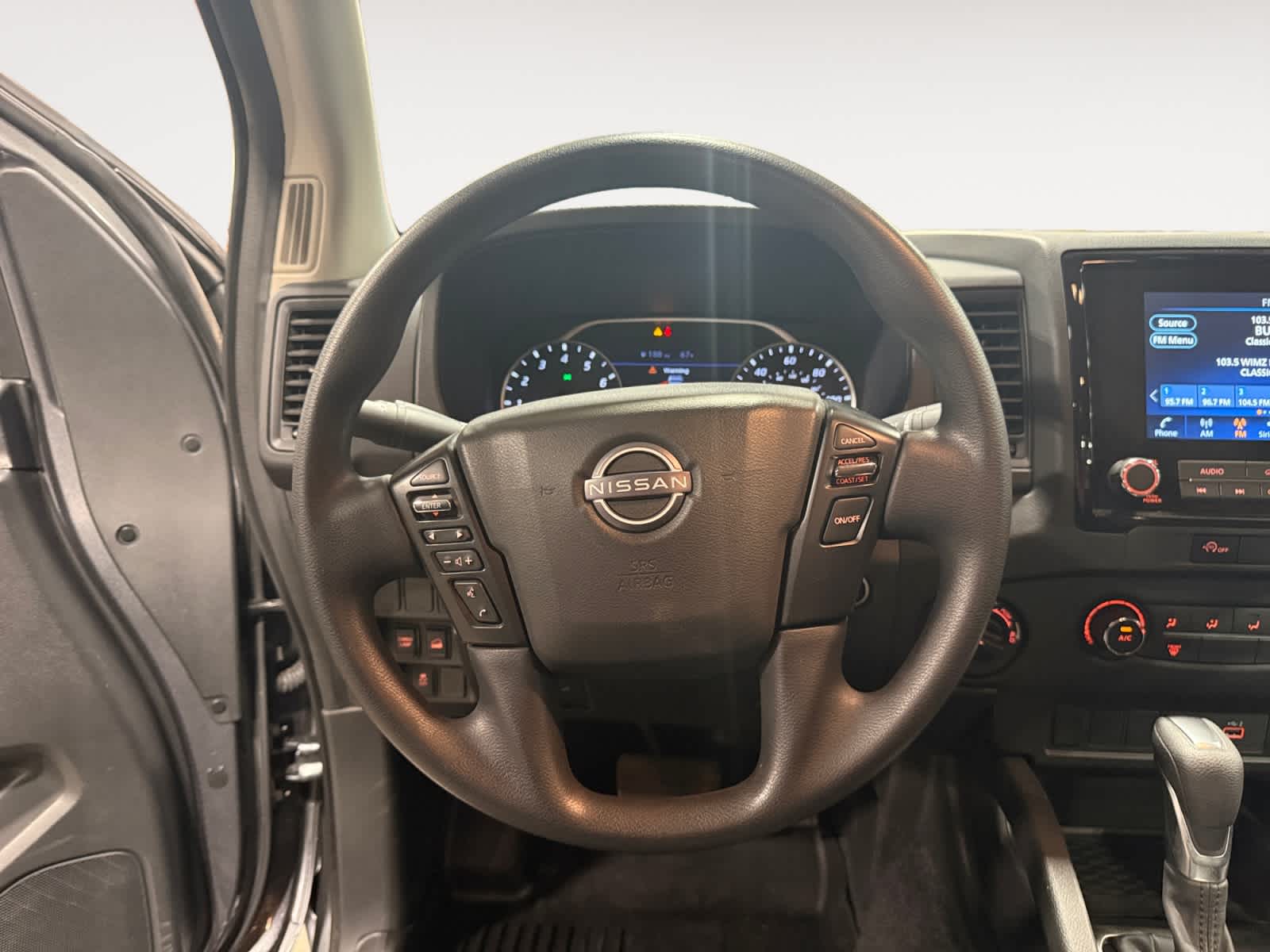 2023 Nissan Frontier S
