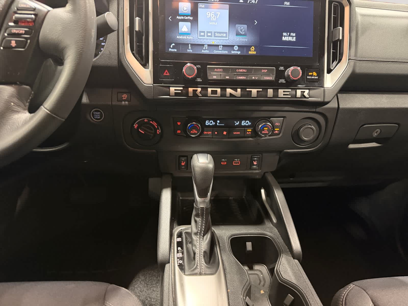 2025 Nissan Frontier SV