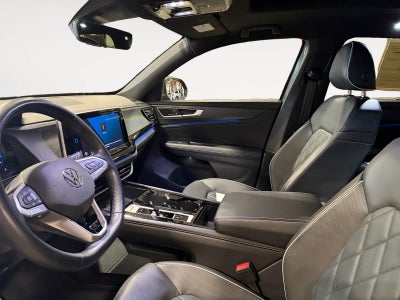 2024 Volkswagen Atlas Cross Sport 2.0T SEL Premium R-Line