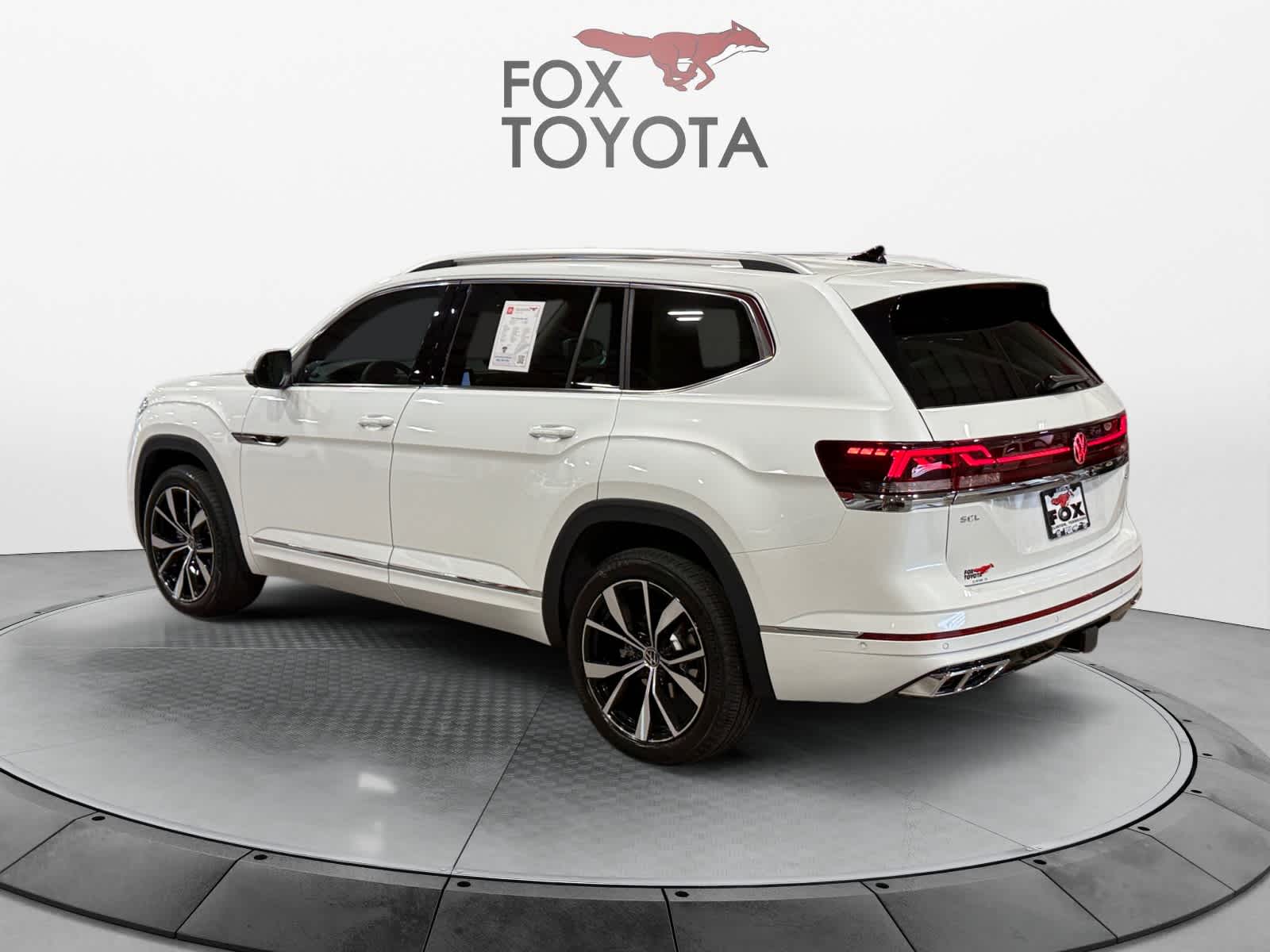 2026 Volkswagen Atlas 2.0T SEL Premium R-Line