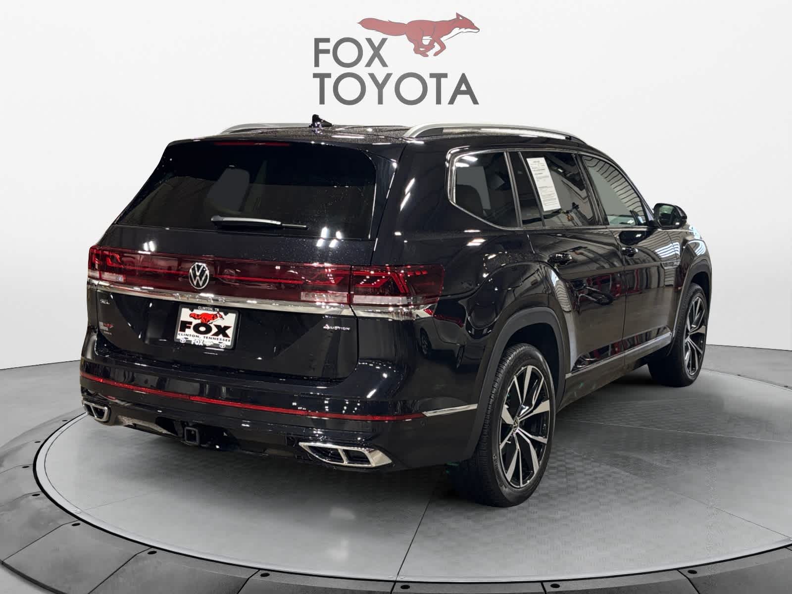 2025 Volkswagen Atlas 2.0T SEL Premium R-Line
