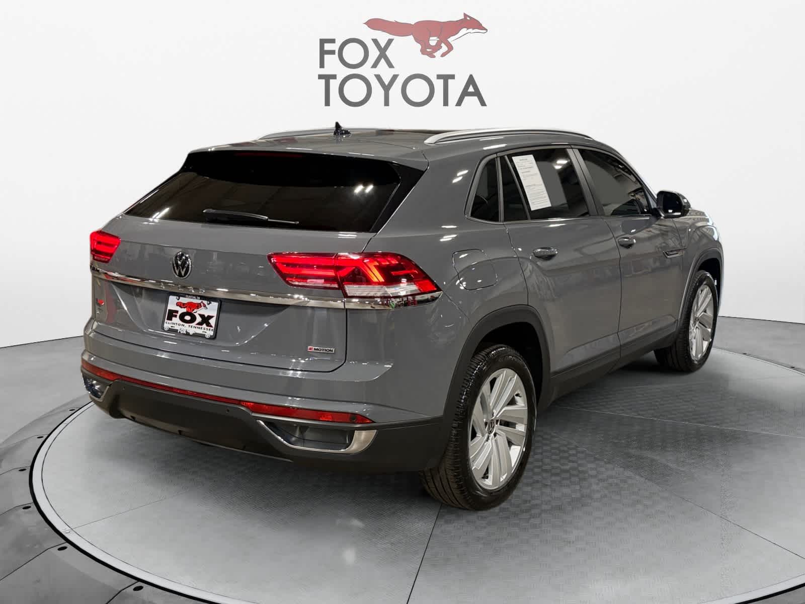 2022 Volkswagen Atlas Cross Sport 2.0T SE w/Technology