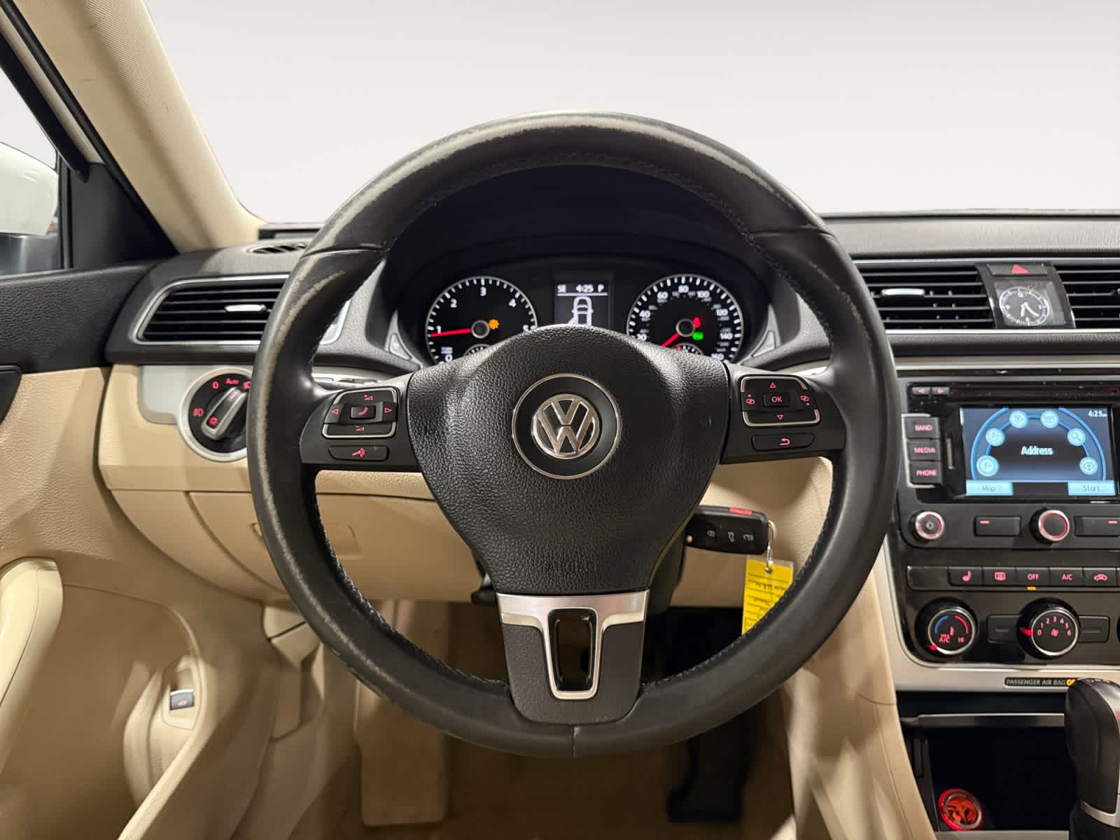2013 Volkswagen Passat TDI SE w/Sunroof