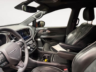 2023 Chrysler Pacifica Hybrid Limited