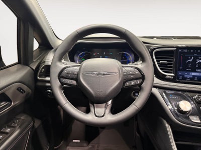 2023 Chrysler Pacifica Hybrid Limited