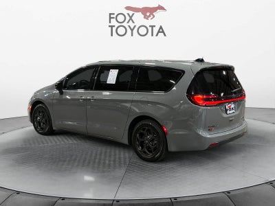 2023 Chrysler Pacifica Hybrid Limited