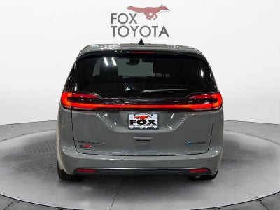 2023 Chrysler Pacifica Hybrid Limited