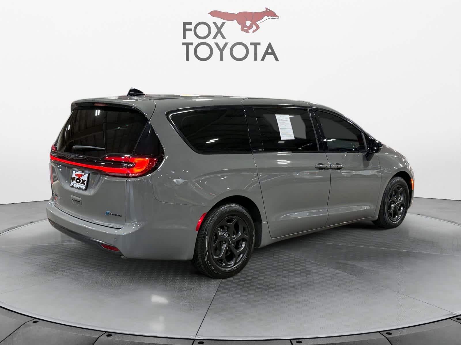 2023 Chrysler Pacifica Hybrid Limited