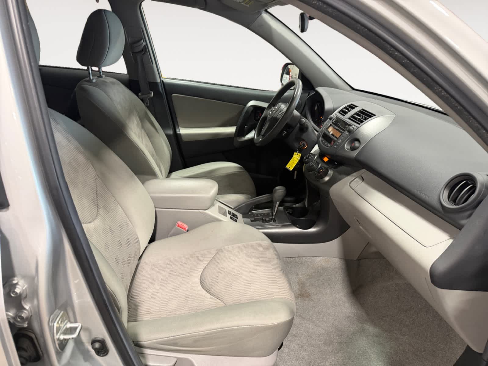 2011 Toyota RAV4 4WD 4dr 4-cyl 4-Spd AT (Natl)