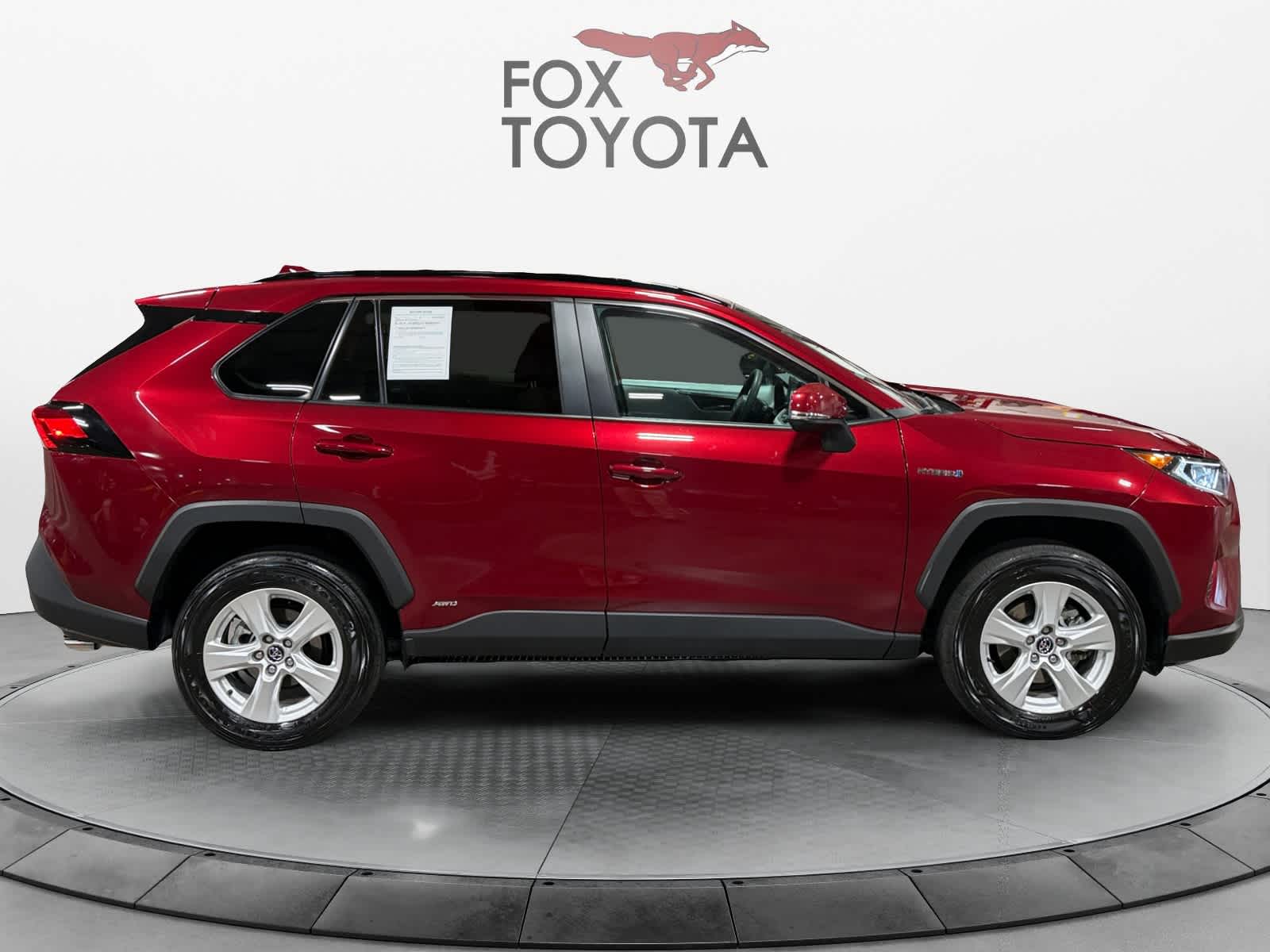 2020 Toyota RAV4 Hybrid XLE