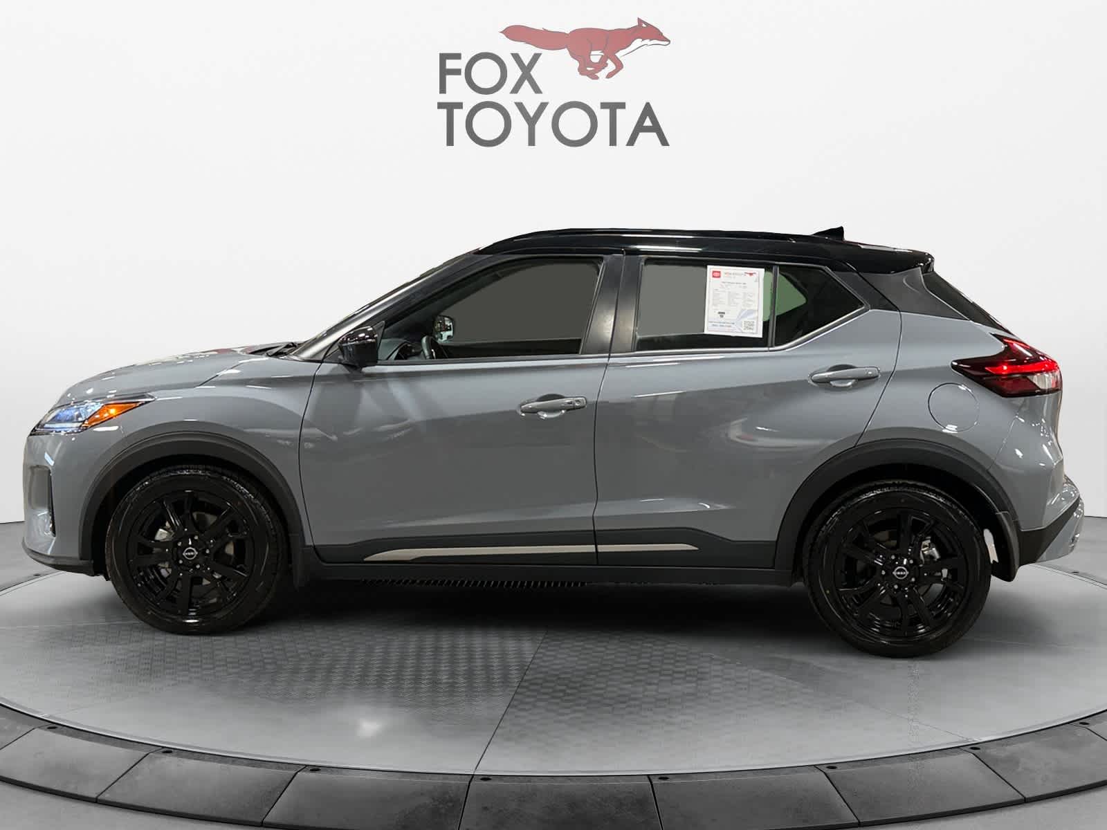 2023 Nissan Kicks SR